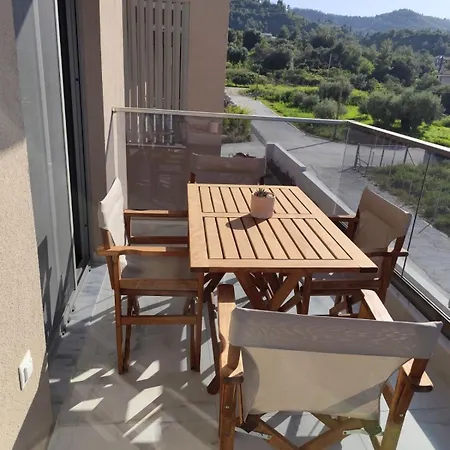 Casa Helone 2 * Полихроно
